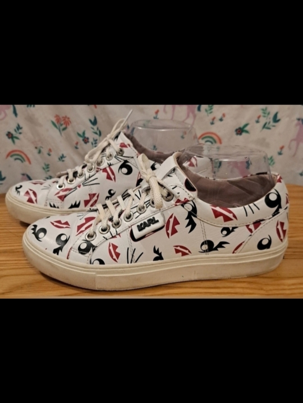 Karl Lagerfeld White Leather Lips & Lashes Everyday Casual Sneaker Shoe SZ 7
